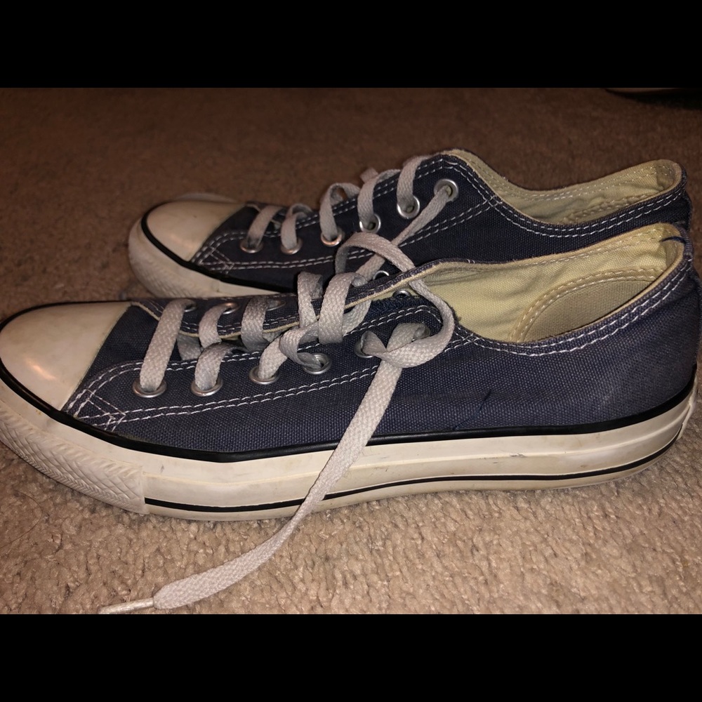 Converse - Picture 2 of 4